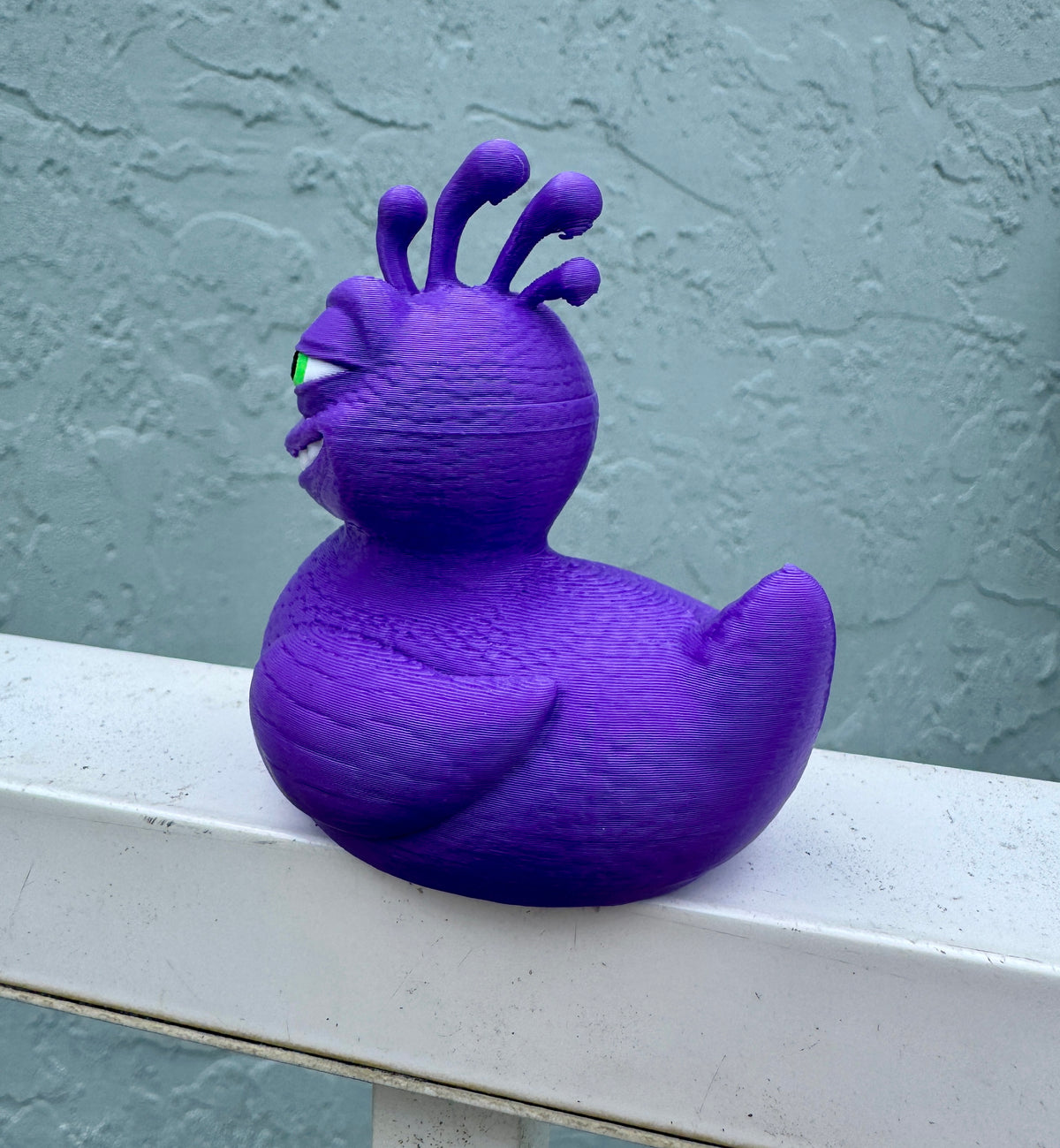 Sneaky Chameleon Duck – Animated Legends